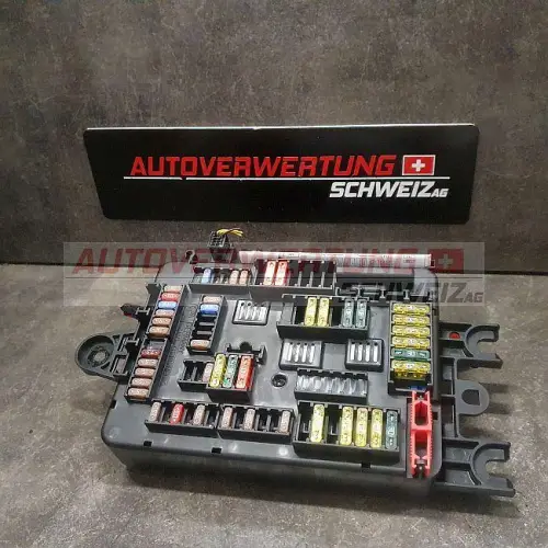933788001 Sicherungskasten BMW M235i