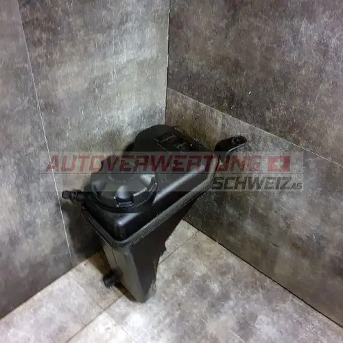 7567462-01 Wasserkühlerbehälter BMW E90
