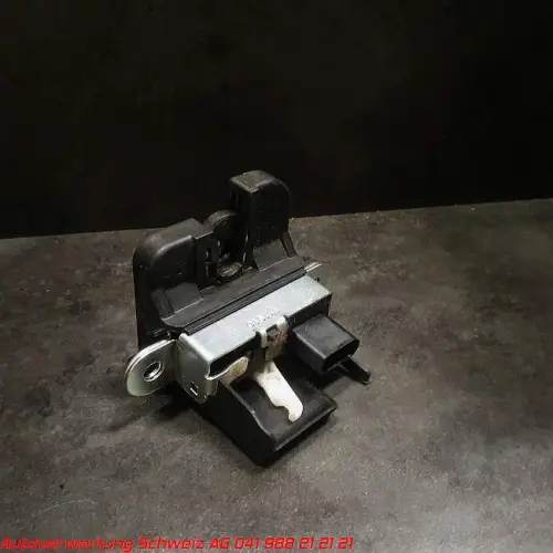8k0 959 812 Scheibenhebermotor vorne rechts VAG