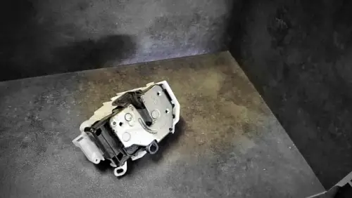 TÜRSCHLOSS VORNE RECHTS FIAT QUBO FIORINO NEMO (Kopie)