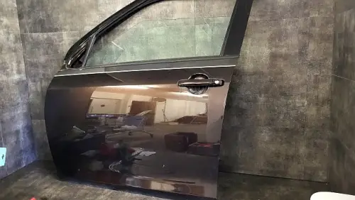 Suzuki Swift Türe vorne links