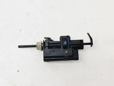 8200305732 Tankdeckelöffner Renault
