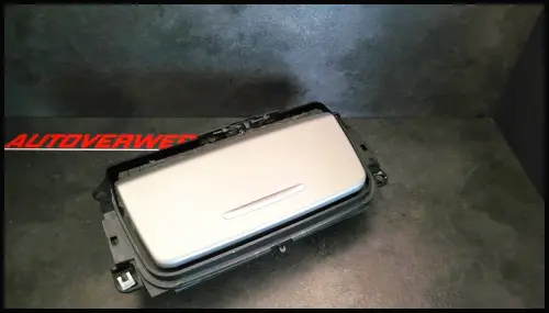 51 16 7 132 380 Aschenbecher vorne Bmw