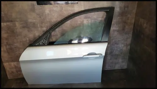 Türe vorne links BMW E90 / E91