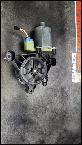 Fensterhebermotor vorne links VAG  5Q0959801B