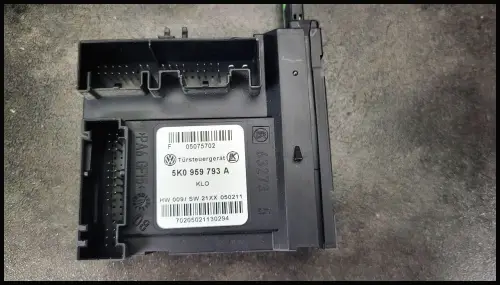 37310-84M30-000 SCHALTER, SCHEIBENWISCHER & WASCHANLAGE SUZUKI CELERIO