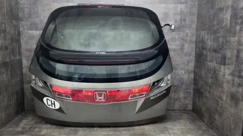 Heckklappe mit Lichtband Honda Civic Vlll
