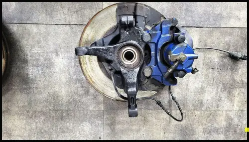 Kopfstütze Ford Fiesta MK8 hinten mitte