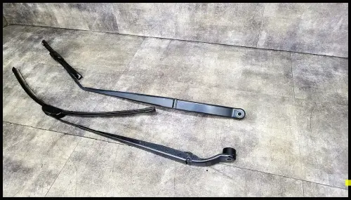 WISCHERARM VORNE LINKS RECHTS HONDA JAZZ III