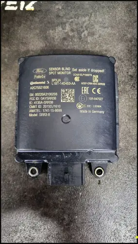 289101989R Scheibenreinigertank mit Waschwasserpumpen Renault Espace V