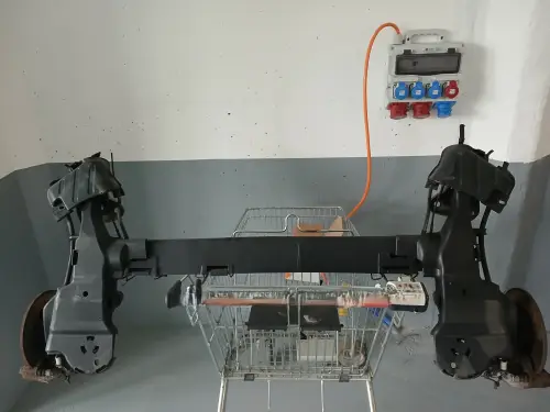 Hinterachse komplett 1607197180 | Peugeot 208 / 2008 Citroën C3 OEM