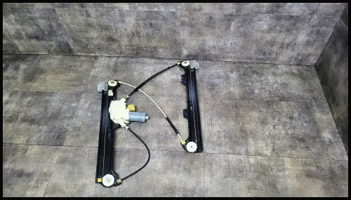 Fensterheber mit Fensterhebermotor vorne links BMW E61  51337184383 , 67626981141 , 7184741S