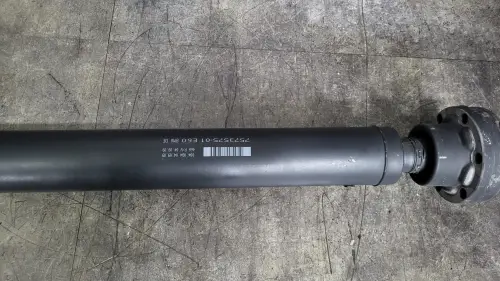 Kardanwelle BMW E61  26107573585 / 75735750-01