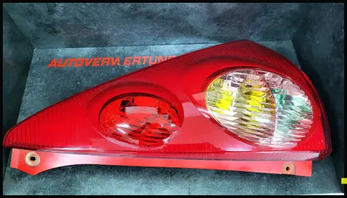 81550-0H040 RÜCKLEUCHTE HINTEN RECHTS PEUGEOT 107 6351 X6 C1 AYGO