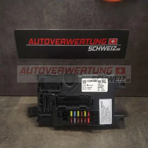 13301562 SICHERUNGSKASTEN OPEL CORSA D