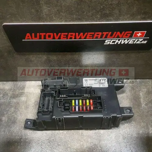 13320629 SICHERUNGSKASTEN OPEL CORSA OPC
