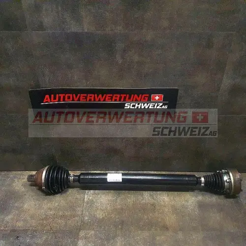 5Q0407272BN ANTREISBWELLE VORNE RECHTS AUDI A3 8V
