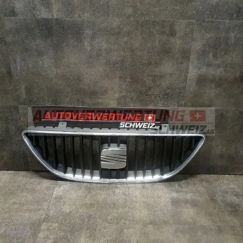KÜHLERGRILL SEAT EXEO
